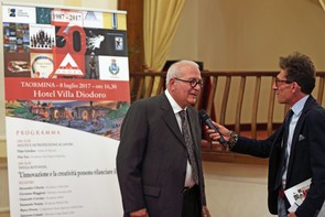 02_Salvatore Limuti Premio Agorà.jpg